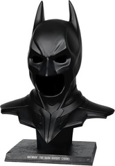 – DC Direct Batman: the Dark Knight (2008) Cowl Replica 1:1 Scale