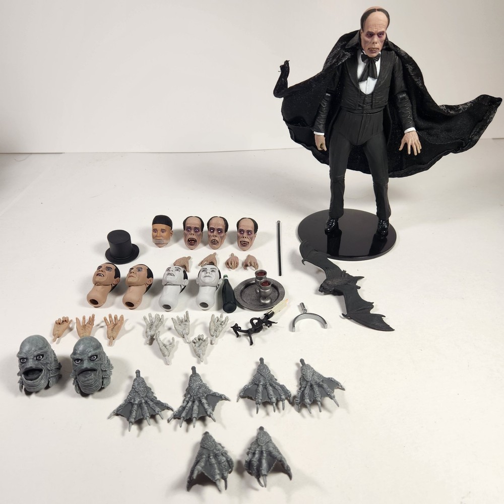 NECA Universal Monsters Phantom Of The Opera + Extras, Creature Black Lagoon +