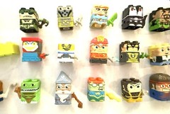Sick Bricks Lot of 25 By Spin Master Characters Figurines Circa 2015 (est)