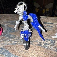 Hasbro Transformers Studio Series 52 Deluxe ROTF Chromia Arcee Elita-1
