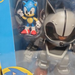 Sonic The Hedgehog GIANT METAL KNUCKLES vs KNUCKLES + Giant Mecha Sonic Figures