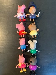 Peppa Pig and Friends Case+ 8 Toy figurines+24 Pc Puzzle+12 Color Pages+Bookmark