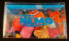 Disney Pixar – Finding Nemo – Critter Crate – Mini Figures, Accessories & Play