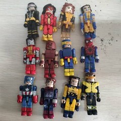 Lot 12 Marvel Minimates Spiderman Wolverine Captain Spider-woman Juggernaut