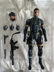 Play Arts Kai: Metal Gear Solid V Ground Zeroes Snake Sneaking Suit Ver.