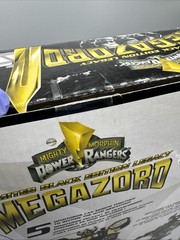 Mighty Morphin Power Rangers Megazord Black & Gold Edition Legacy Toys R Us