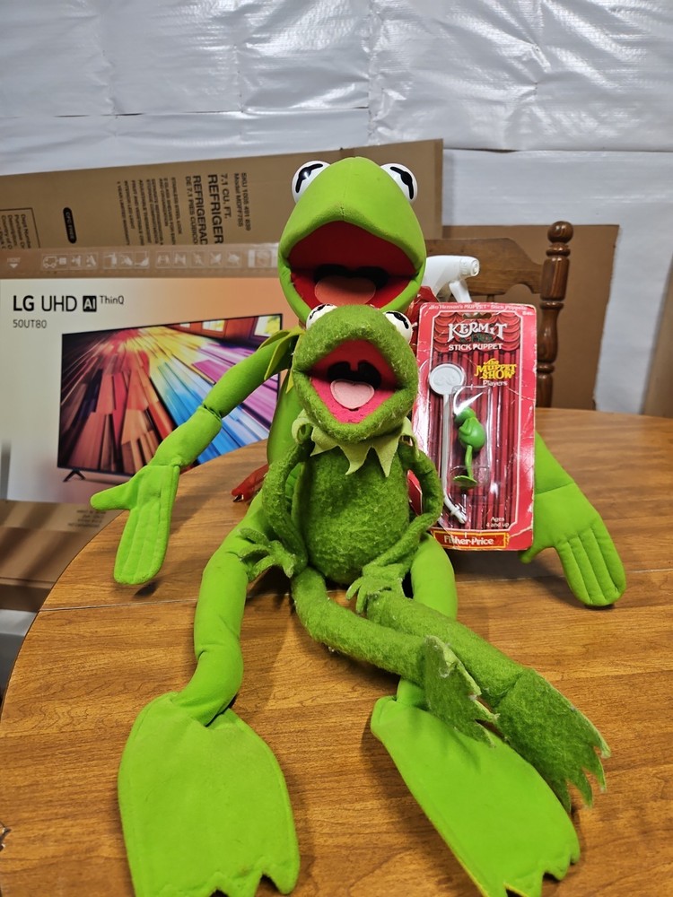 Muppet Lot Plush Kermit The Frog