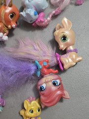 LOT of 32 Disney Princess Palace Pets Furry Tail Glitzy Glitter & Accessories