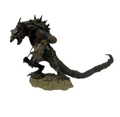 McFarlane Dragons Series 3 Komodo Dragon Clan Quest Lost King 2006 w Base