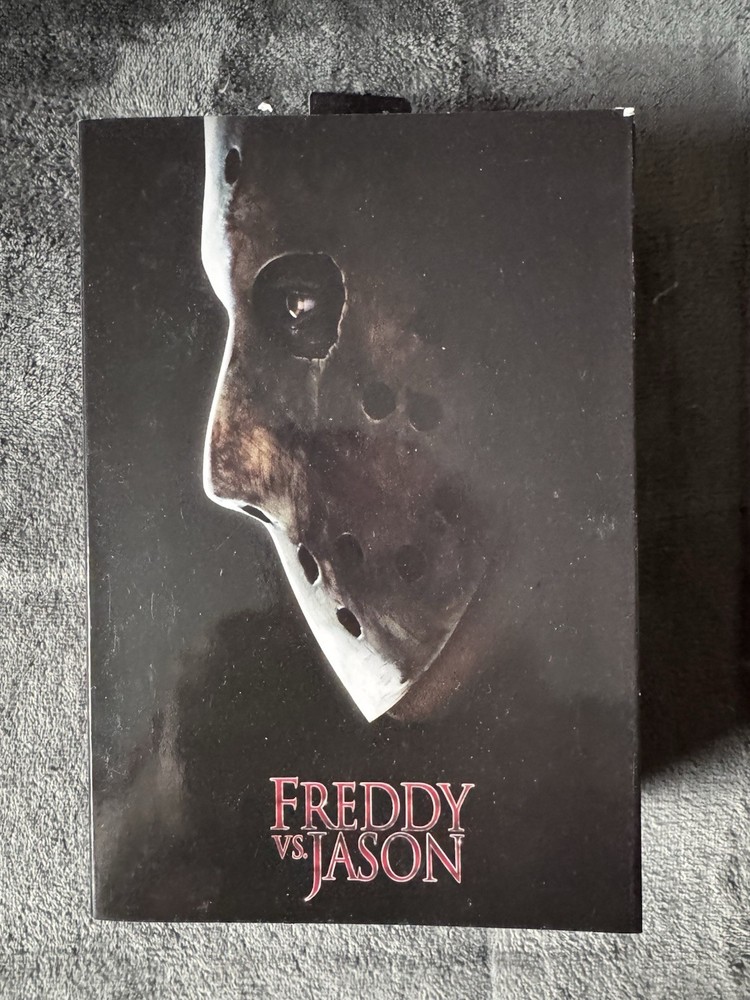 NECA Freddy vs Jason Ultimate JASON VOORHEES Reel Toys – Box Rip
