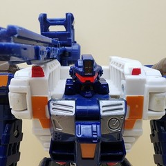 TRANSFORMERS Cybertron (Vintage 2005) Defense RED ALERT 9″ Ultra + KEY/ACCESSORY