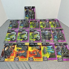 Final Faction Alien/Weapons Action Figures & Accessories 16-Piece Mixed Lot
