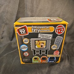New 2021 Tiny TV Classics: FAMILY GUY Seasons 1 &2 w/ Remote