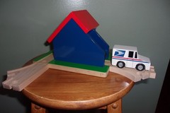 ERTL HOMETOWN ROADWAY UNITED STATES POST OFFICE 7 PC. SET GOOD COND. MAILBOX +