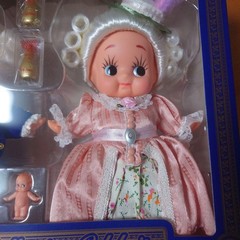 Unopened Cupid Collection Celebrity Kewpie 2005