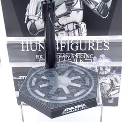 Hot Toys MMS734 STAR WARS 1/6 Commander Cody Chrome Figuer’s Base Stand Only