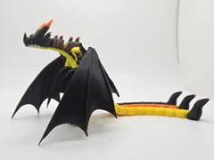 Articulated Viking Dragon Figure 3D Printed – Black & Yellow Fantasy Desk Toy