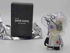 Kidrobot Adult Swim Series 2 Cyborg Scientist 3″ Vinyl Mini Figure