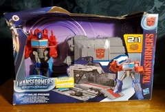 Transformers 2 In 1 EarthSpark Optimus Prime With Battle Base Trailer **Box Dmg*