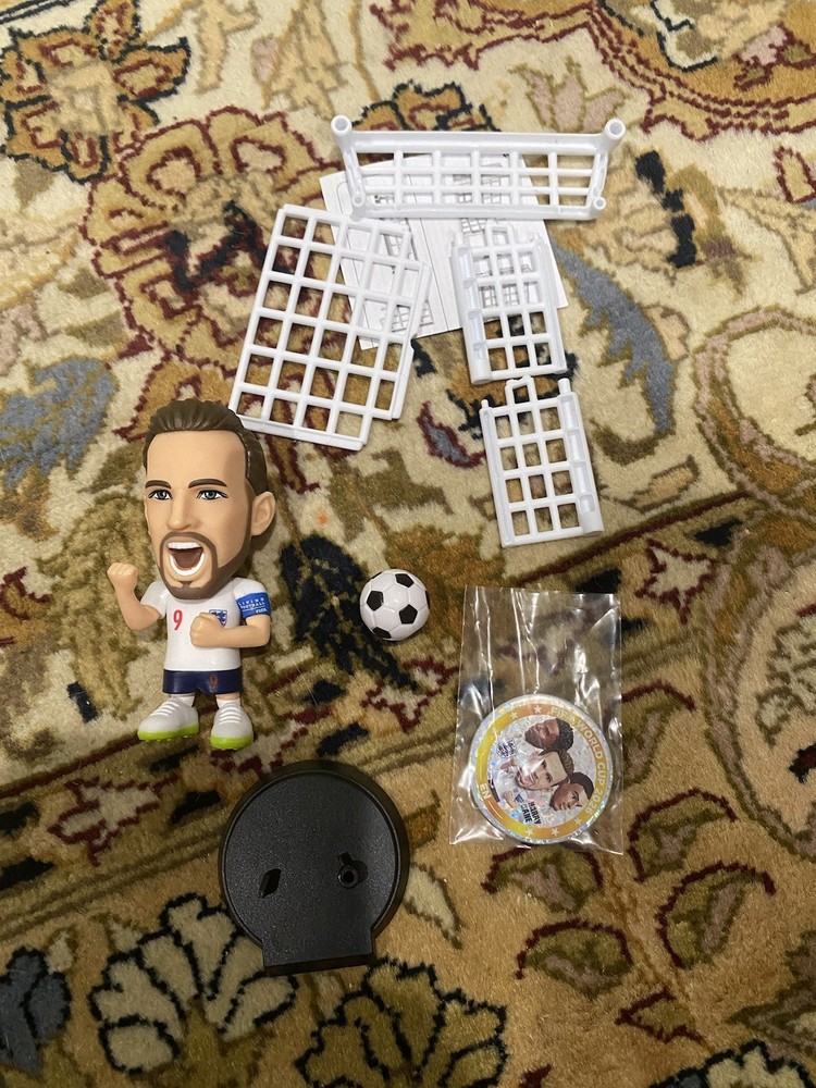 Zuru Ballers World Cup 2026 Soccer Figure England rare Kane