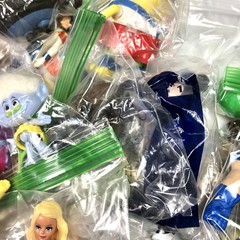 Boys & Girls Action Figure/Small Doll Lot Ages 6+ 5 Lbs Of Toys Cleaned