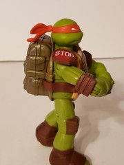 Raphael Ninja Turtle W/ Wheels on Feet 2012 Viacom 5 1/2″ Inches Tall