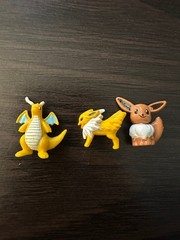 Vintage 1997 Tomy Pokemon Center Polly Pocket Play Set Complete w/ 3 Figures