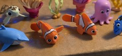 1 set Finding Nemo DISNEY Mini Figures PIXAR 2024 Critter Crate Cake Topper (J9)