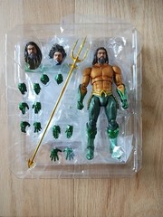 Medicom MAFEX No.267 Aquaman Gold & Green Suit Ver. Lost Kingdom Complete W/ Box