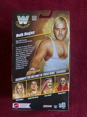 WWE Elite Legends 21 Hulk Hogan new in box defender case