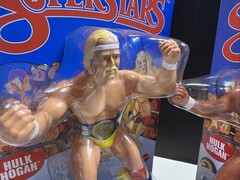 WWE LJN MATTEL SUPERSTARS HULK HOGAN TAN SKIN & Regular Figure Pair Two w/ Belt