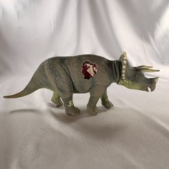 Triceratops JP08 Jurassic Park Kenner 1993 Figure jp 08 dinosaur