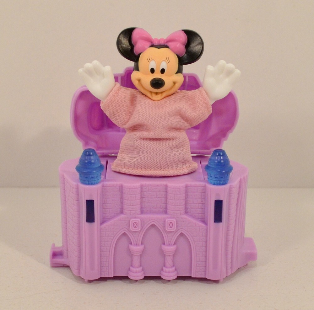 RARE 2003 Castle Minnie Mouse 5″ McDonald’s EUROPE Action Figure Disney Paris