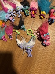 Large Lot Of Hasbro Dreamworks Trolls World Tour Mini Figures Poppy Branch