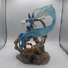 Lucario Pokemon Select Deluxe 13″ Collector Figure Light Fx Working