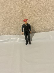 Vintage Military One Red Beret Solder Figure, Porto Play 1982 FREE SHIP