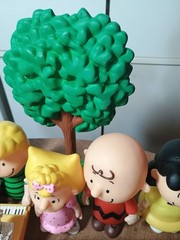Peanuts Action Figure Lot Charlie Brown Kite Eating Tree Woodstock 2002 PVC