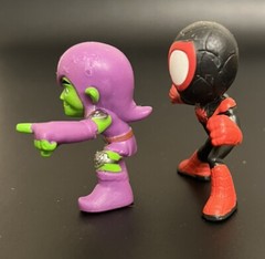 Hasbro Marvel Mini Figures Spidey and Goblin Toy or Cake Topper Approx 1.5 In
