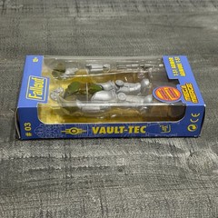 Mega Merge Fallout #T-51 Power Armor Collectible Action Figure New In box￼￼