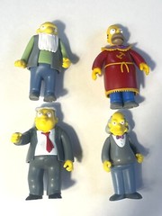 HUGE Lot of 11 WOS Simpsons Figures PLUS 50+ pieces Accessories extra figure