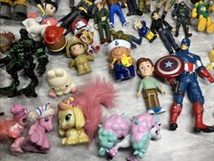 Huge Mixed Lot of Over 200 Random Toys & Figures HE MAN Anime review photos USED