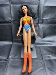 Vintage 1976 Mego Wonder Woman Lynda Carter Doll 12″ Inch See Photos