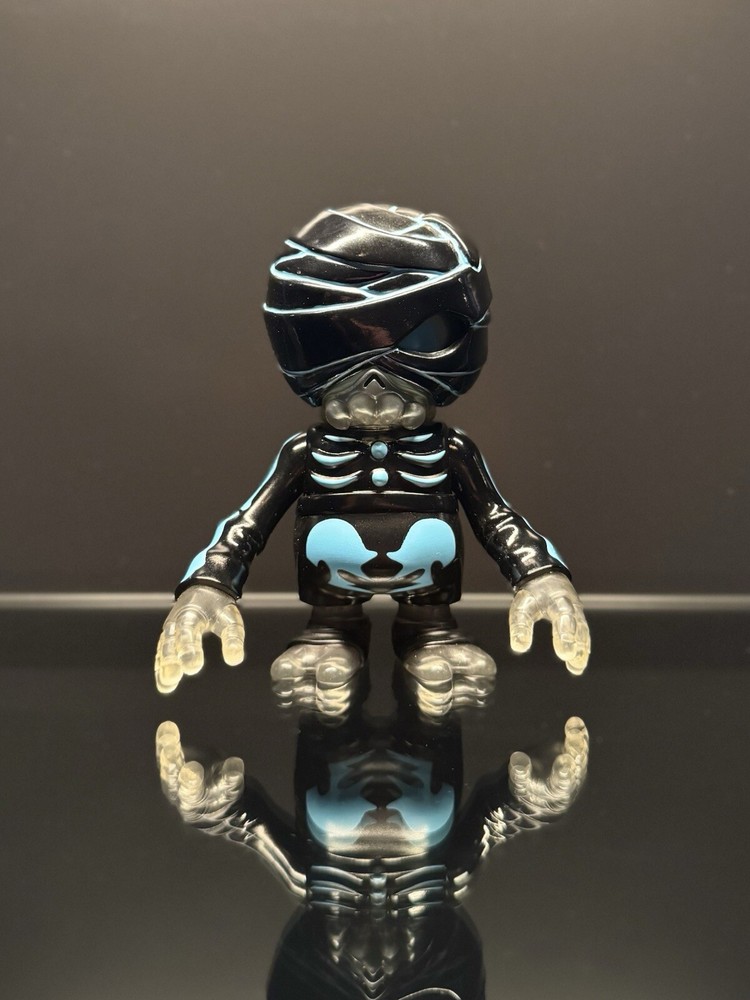 Secret Base Black Mummy Damage Brain Sofubi Vinyl Toy Real Head Gargamel