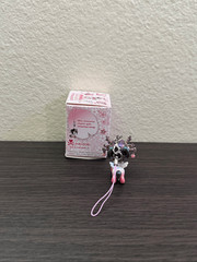 Tokidoki Shimmer Cherry Blossom Unicorno Frenzies Figure Phone Charm – Yoshino