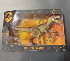 Velociraptor Echo Amber Collection JURASSIC PARK Mattel MIB NEW Sealed