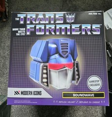 Hasbro – Modern Icons Transformers Soundwave 1:1 Replica Helmet Gamestop NIB