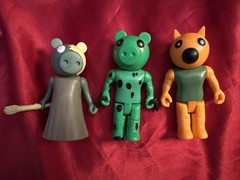 Zompiggy Dinopiggy Foxy Series 1 Roblox Piggy 3” Action Figures