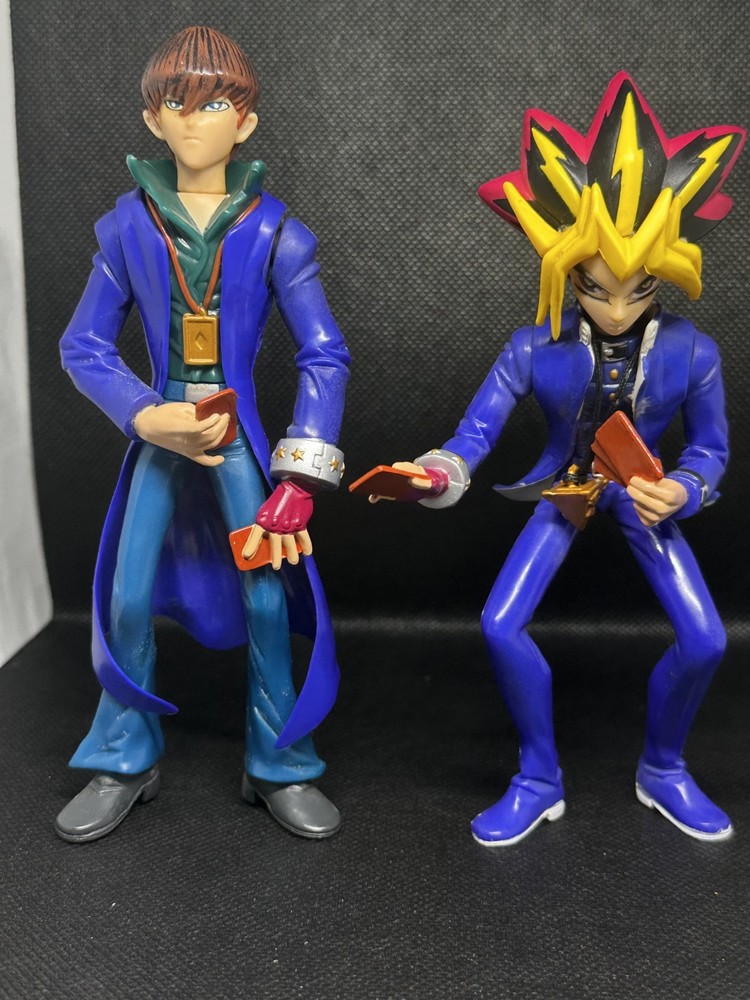 Yu-Gi-Oh Yami Yugi & Seto Kaiba Mattel Action Figure w Accessories 1996 Vintage