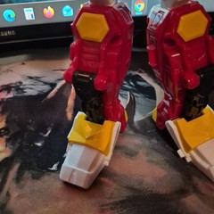 ​Hello Carbot King Guyz X Transforming Robot Action Figure Sonokong Loose