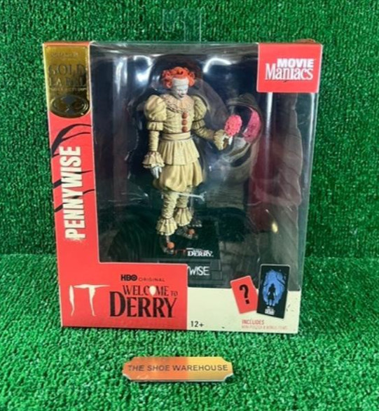 Movie Maniacs IT Welcome Derry 6″ Posed Figure Pennywise Gold Label LIMITED NEW